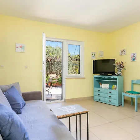 Seaside House Okrug Donji, Ciovo - 2403 * Donji Okrug (Ciovo)