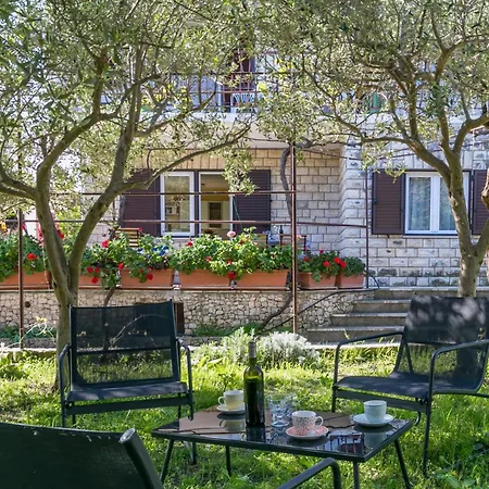 Holiday home Seaside House Okrug Donji, Ciovo - 2403 Donji Okrug (Ciovo)